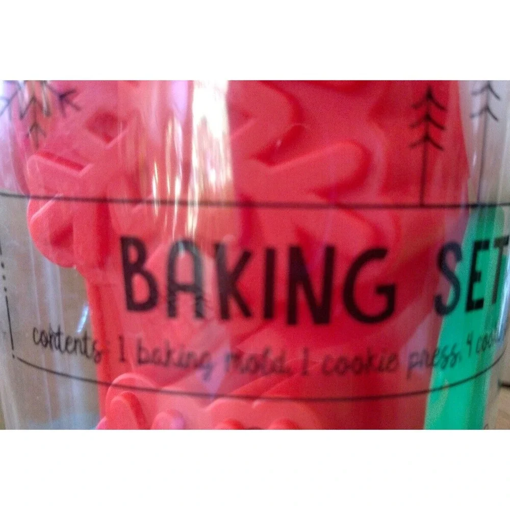 Kids Baking Set - Holiday Cookies 6 pieces Baking Mold Cookie Press Cookie Stamp